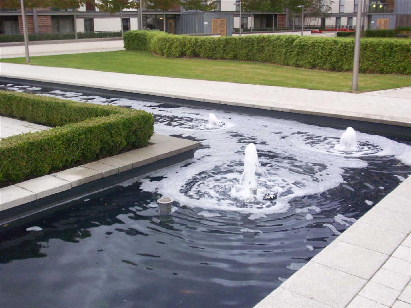 304 South Row, Milton Keynes